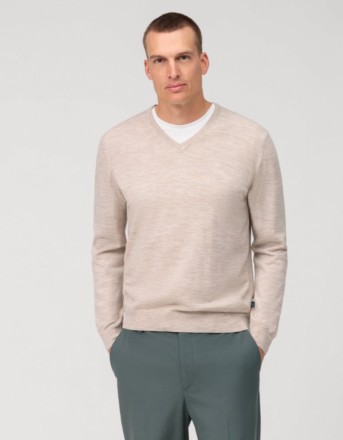 Men's Olymp V-neck Sweater beige - Extrafine Merino Wool Men's clothing
