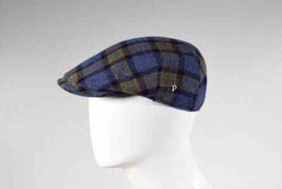 Light blue checked beanie in pure wool 